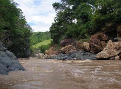 river photo