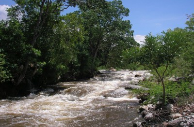 river photo